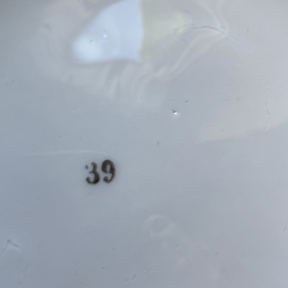 Vintage Lustreware serving dish. Beautifully hand painted. - Picture 11 of 12